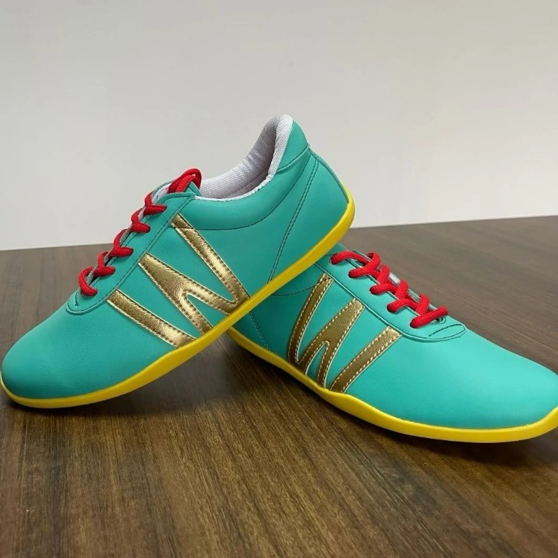 Profesyonel Dövüş Sanatları Ay - Women'S Shoes Vs Men'S Size incelemesi ve fiyatı