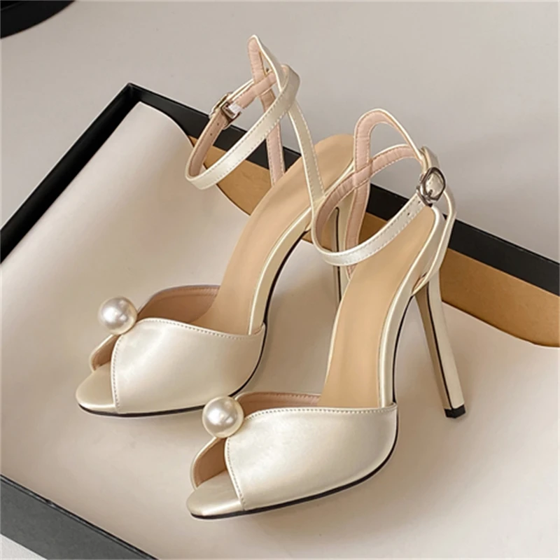 Eilyken Seksi Dize Boncuk Burn - Women Shoes Zara incelemesi ve fiyatı